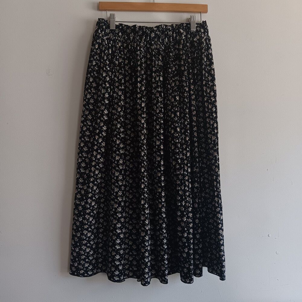 Exlura Size L Dark Floral Daisies Midi Skirt Flowy Black Fairy Grunge Cottage